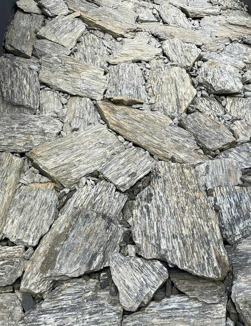 Kamień Ogrodowy Kora Kamienna