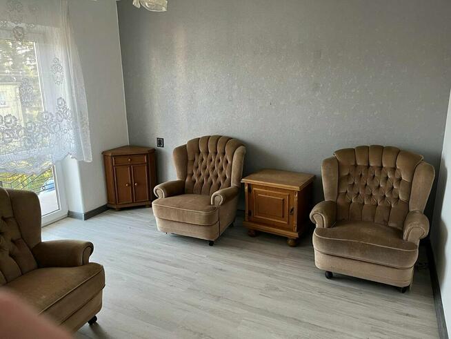 Dom wolnostojący w centrum Pogwizdowa.