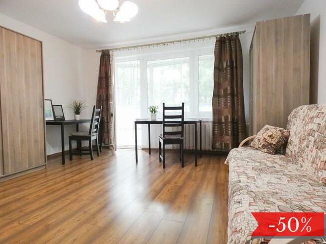 Jasny pokój z Internetem, Strzelców 9