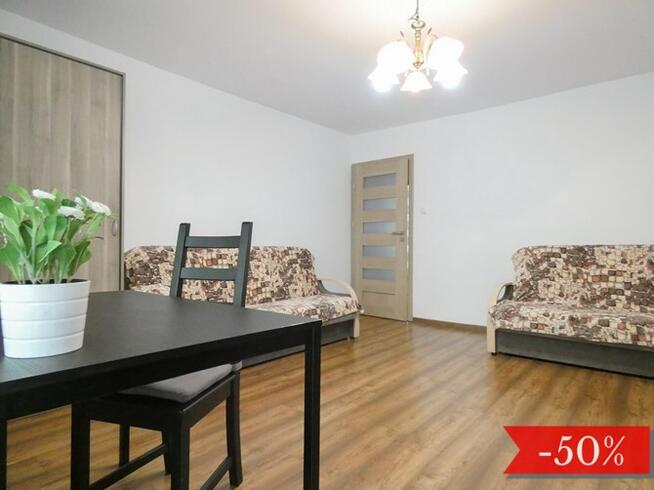 Jasny pokój z Internetem, Strzelców 9