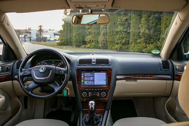 Škoda Octavia 122KM Nawigacja Ksenon Tempomat CarPlay Klimatronik Parktronik