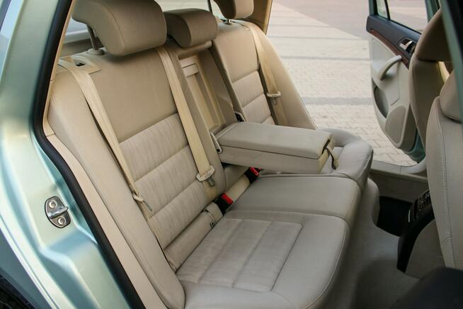 Škoda Octavia 122KM Nawigacja Ksenon Tempomat CarPlay Klimatronik Parktronik