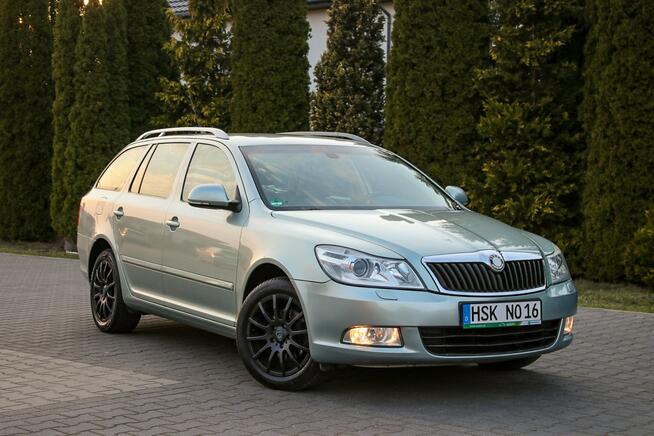 Škoda Octavia 122KM Nawigacja Ksenon Tempomat CarPlay Klimatronik Parktronik