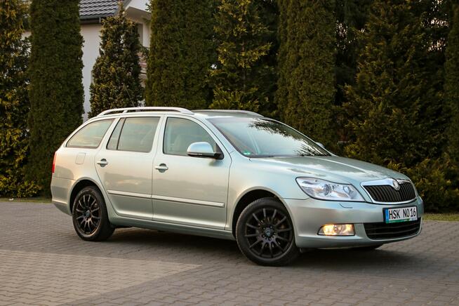 Škoda Octavia 122KM Nawigacja Ksenon Tempomat CarPlay Klimatronik Parktronik