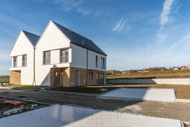 Dom z dużym ogrodem / 2 ostatnie lokale / 15 minut od Krakowa