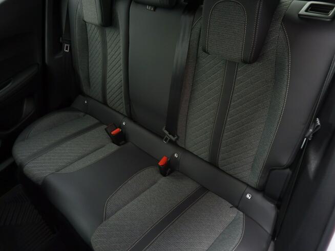 Peugeot 2008 LIFT*Benzyna 130Ps*Navi*Asystenty*Full Led*2xPDC*Niski Przebieg