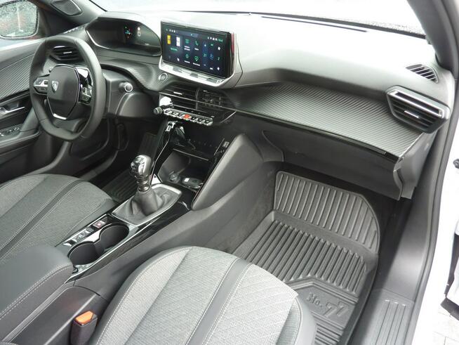 Peugeot 2008 LIFT*Benzyna 130Ps*Navi*Asystenty*Full Led*2xPDC*Niski Przebieg