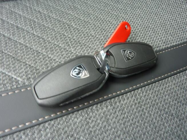 Peugeot 2008 LIFT*Benzyna 130Ps*Navi*Asystenty*Full Led*2xPDC*Niski Przebieg