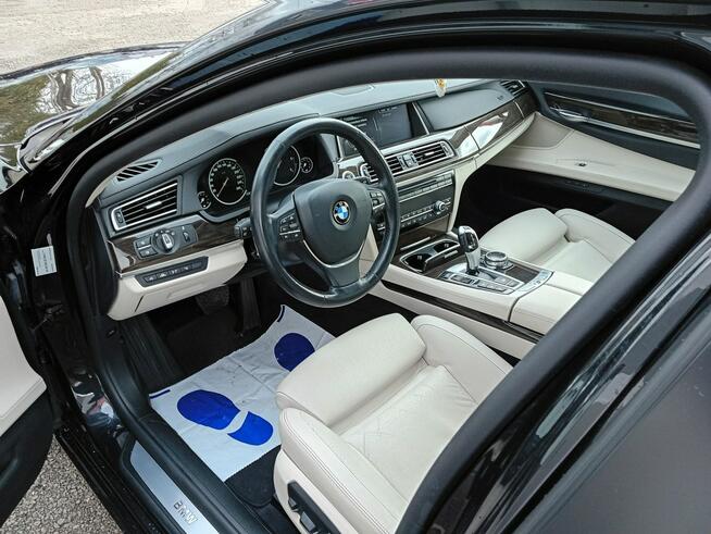 BMW 740