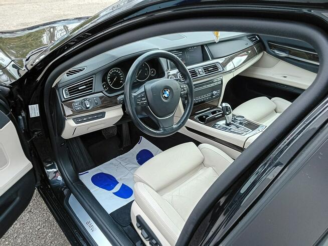 BMW 740