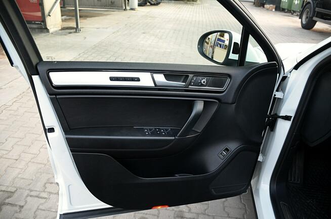 Volkswagen Touareg 3,0TDI*245KM*4x4*Kamera 360*LED*Xenon*Oryginał