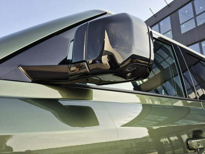 Range Rover Defender 3.0D I6 250KM AWD Auto X-Dynamic HSE 110 / DEMO