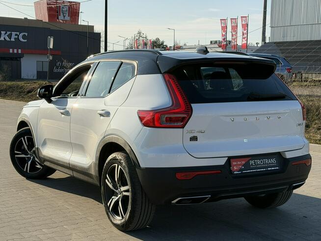 Volvo XC 40 2.0 / 190KM R-DESING AUTOMAT AWD 4x4 ! Asystent Pasa Ruchu EL.Hak