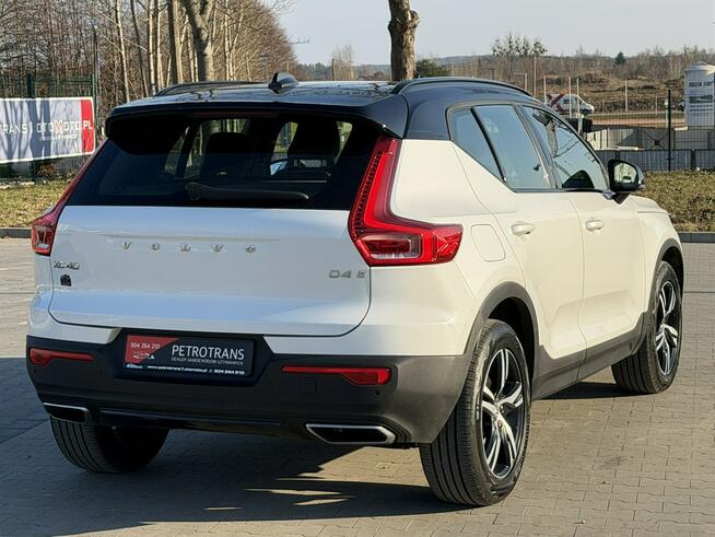 Volvo XC 40 2.0 / 190KM R-DESING AUTOMAT AWD 4x4 ! Asystent Pasa Ruchu EL.Hak
