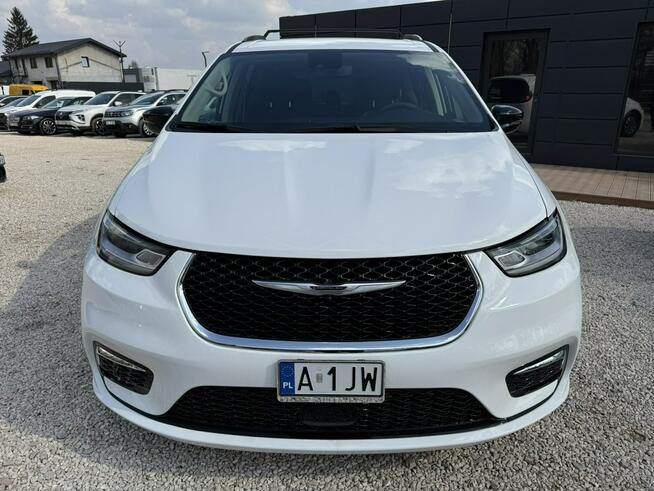 Chrysler Pacifica 3.6 V6 298 KM / HYBRYDA PLUG-IN / Przebieg 900 KM!