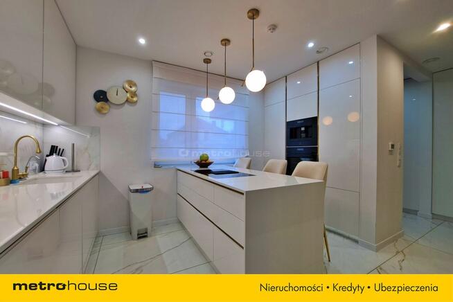 Luksusowy dom na sprzedaż w spokojnej okolicy.