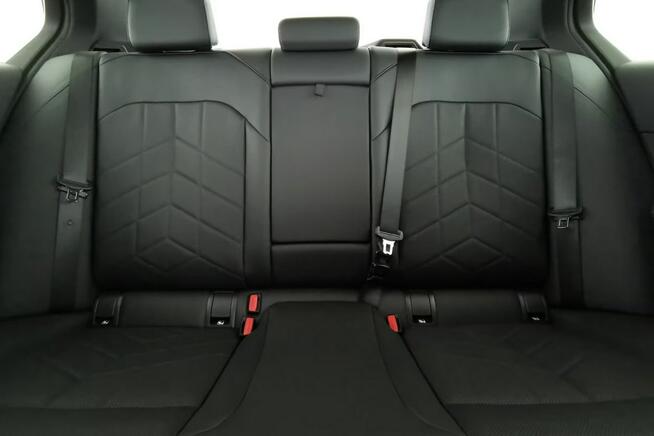 520d xDrive, rabat 82 550 zł, Pakiet sportowy M Różne wersje i kolory!