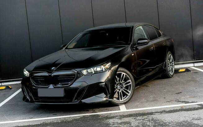 520d xDrive, rabat 82 550 zł, Pakiet sportowy M Różne wersje i kolory!