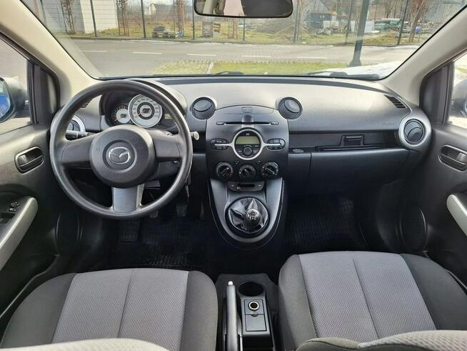 Mazda 2 rok 2009, 1.3 benzyza bardzo zadbana