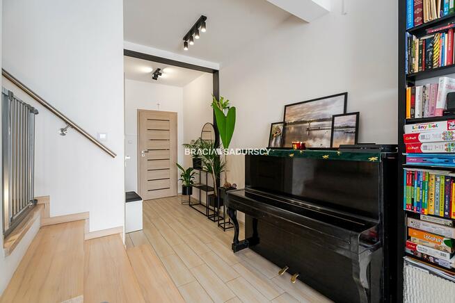 Dom Krzysztoforzyce gm. Kocmyrzów-Luborzyca, Rozrywkowa