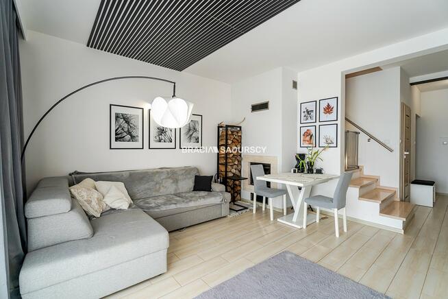 Dom Krzysztoforzyce gm. Kocmyrzów-Luborzyca, Rozrywkowa