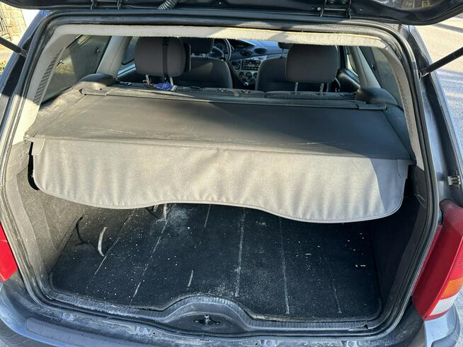 Ford Focus Salon RP,Ghia,hak, mocna benzyna 1,6,klimatronik,nowe świece i kable