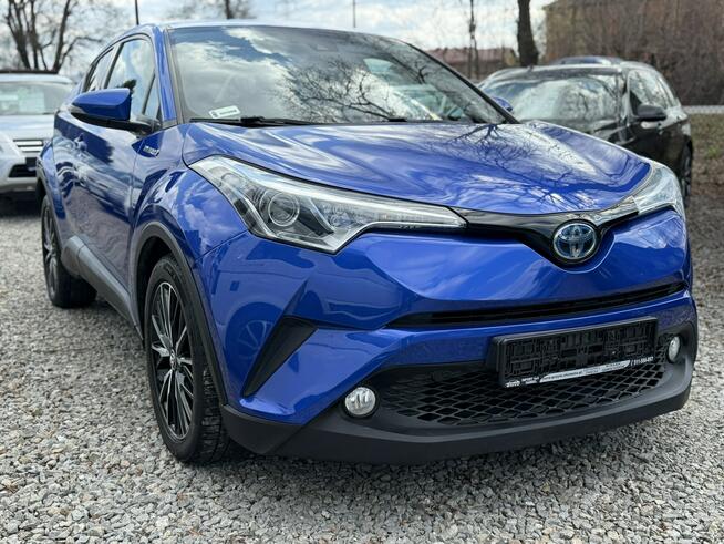 Toyota C-HR 1,8 selection full LED hybryda