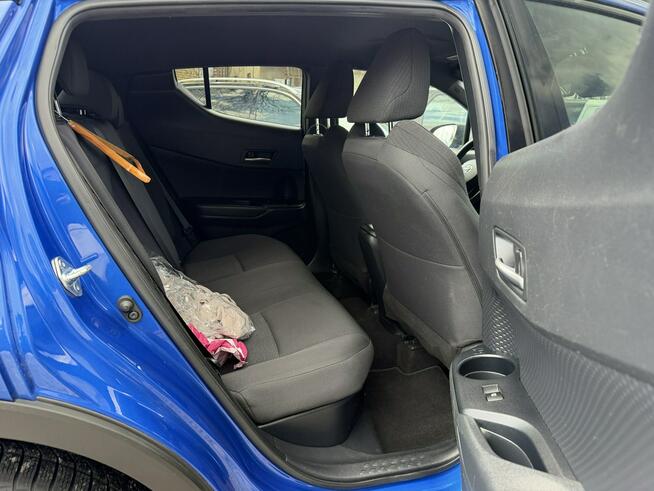 Toyota C-HR 1,8 selection full LED hybryda