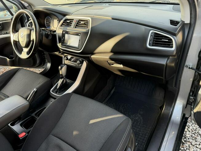 Suzuki S-Cross 1,6i automat 120KM LED navi 4x4