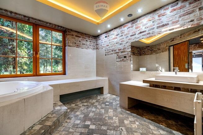 Wyjątkowa rezydencja w otoczeniu lasów Chojnowkich