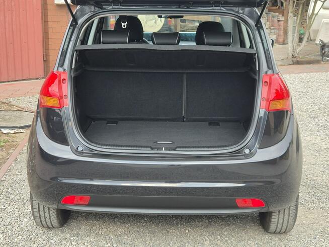 Kia Venga 2012r, 1.4B, Mały Przebieg 135tyś km, Nawigacja, Kamera cofania