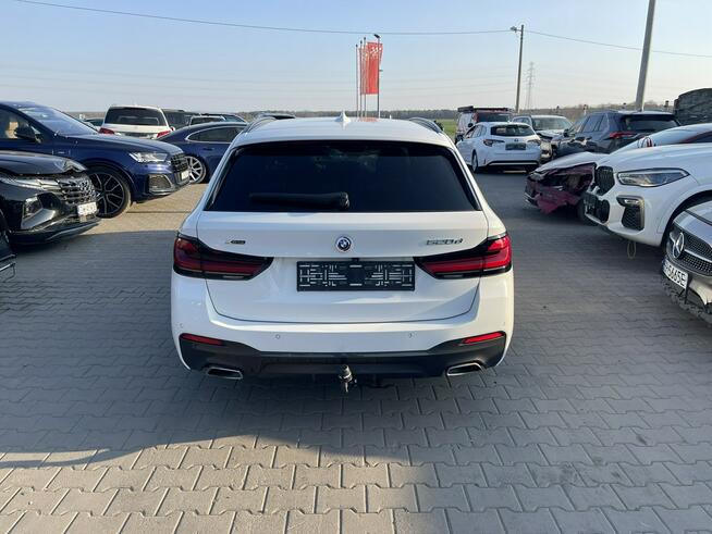 BMW 520 Mpakiet XDrive mHEV Skóra Kamera Pamięć Panorama HAK 190KM