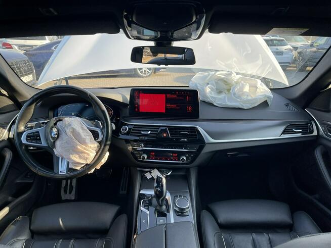 BMW 520 Mpakiet XDrive mHEV Skóra Kamera Pamięć Panorama HAK 190KM