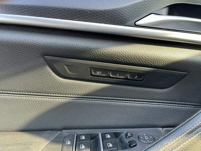 BMW 520 Mpakiet XDrive mHEV Skóra Kamera Pamięć Panorama HAK 190KM