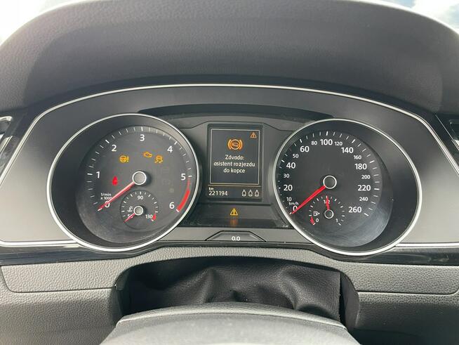 Volkswagen Passat Variant Highline Automat Podgrzewanie Skóra MOMO 150KM
