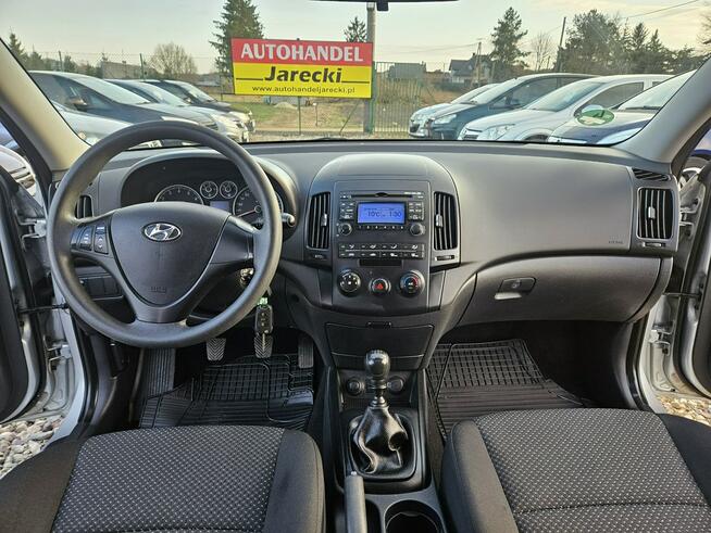 Hyundai i30 Opłacony Zdrowy Zadbany z Klimatyzacją 2 Kmpl Kół po Serwisie 1 WŁ