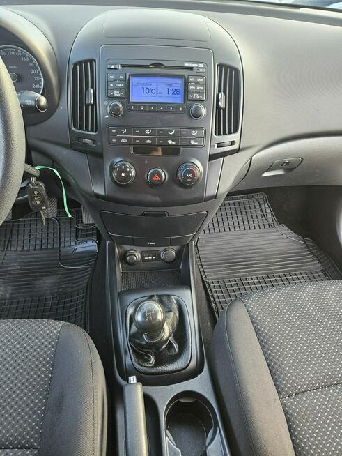 Hyundai i30 Opłacony Zdrowy Zadbany z Klimatyzacją 2 Kmpl Kół po Serwisie 1 WŁ