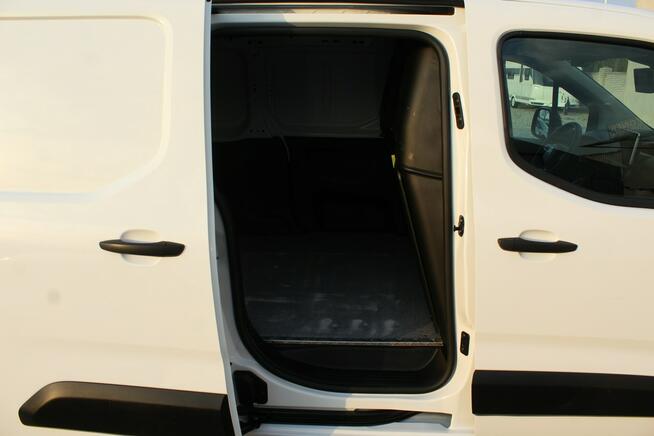 Citroen Berlingo Długi 3-osobowy FV23% Navi Kamera Parktronic Tempomat
