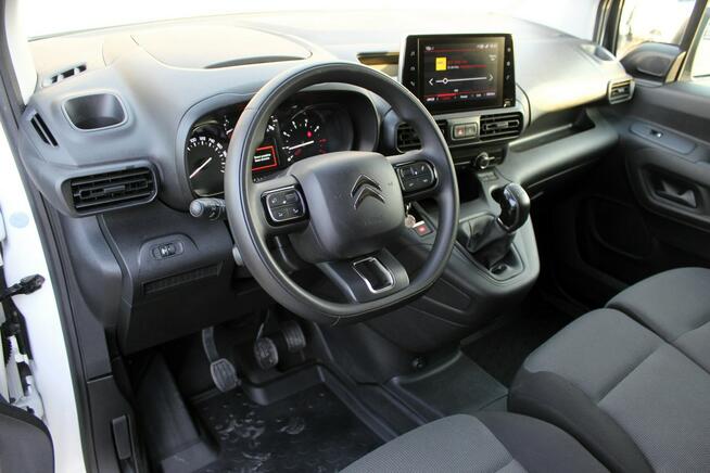 Citroen Berlingo Długi 3-osobowy FV23% Navi Kamera Parktronic Tempomat
