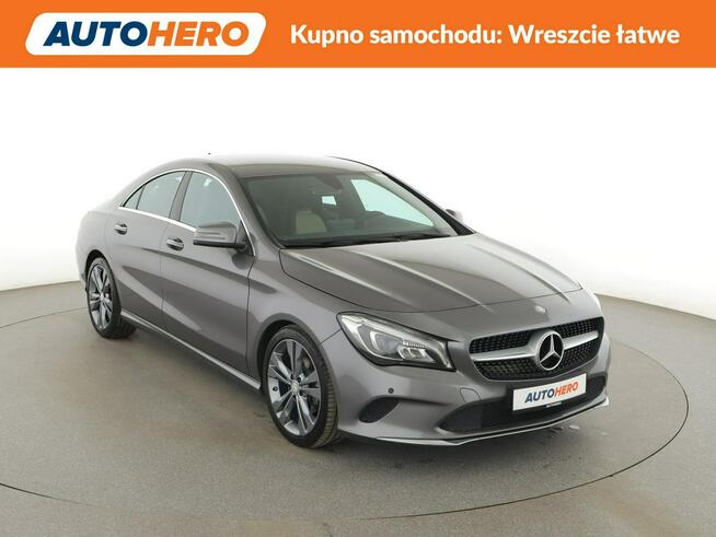 Mercedes CLA 180 automat skóra klima auto navi grzane fotele bi-xenon