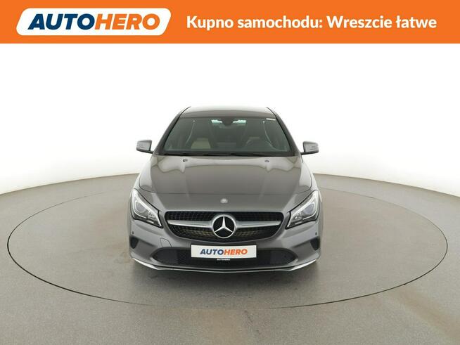 Mercedes CLA 180 automat skóra klima auto navi grzane fotele bi-xenon