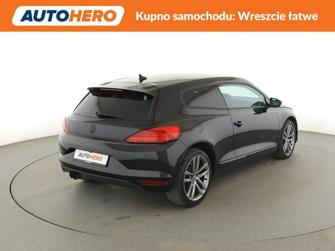 Volkswagen Scirocco navi klima auto grzane fotele xenon/LED czujniki parkowania