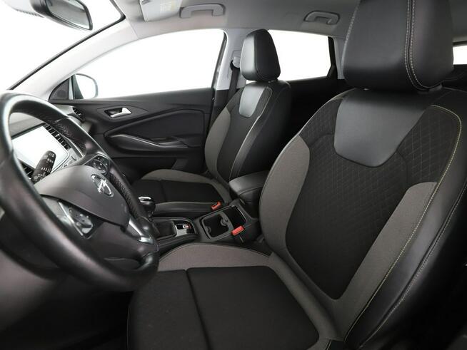 Opel Grandland X Niski przebieg Navi Czujniki parkowania Klimatyzacja Bluetooth