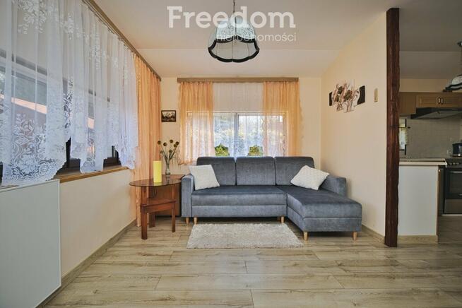 Prywatna linia brzegowa, pomost i domek