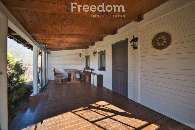 Prywatna linia brzegowa, pomost i domek