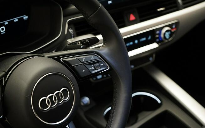 Audi A5 45TFSI 265 KM Quattro Sline B&O MatrixLed Tempopmat Kamera Ambiente