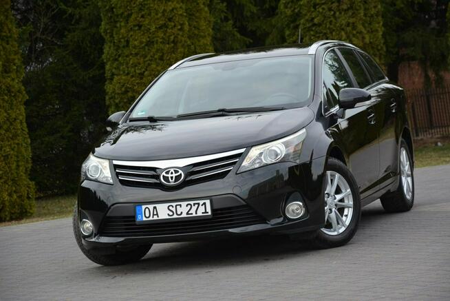Toyota Avensis Lift Ledy Kamera Klimatronic Alu 16" 1 ręce z Niemiec Oryginał