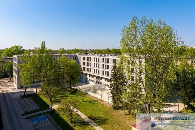 Przestronne, jasne, świetnie skomunikowane!