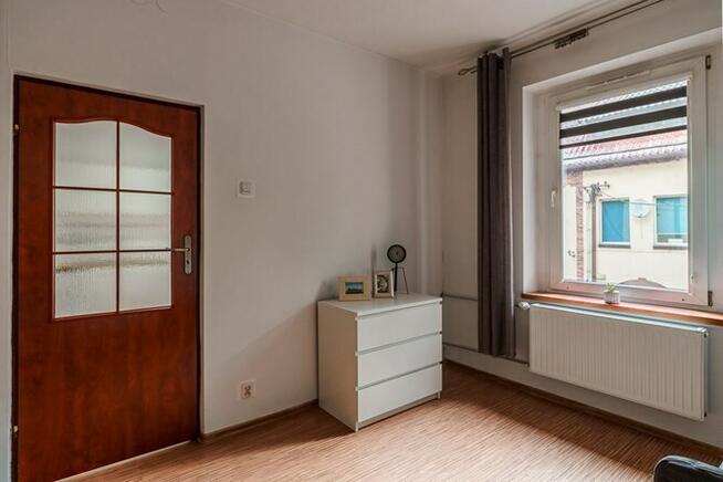 Pułaskiego 19, Śródmieście, jasna kawalerka