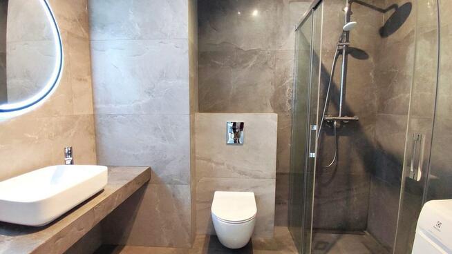 Lema 5, przestronne 2 pokoje z mp. w garażu